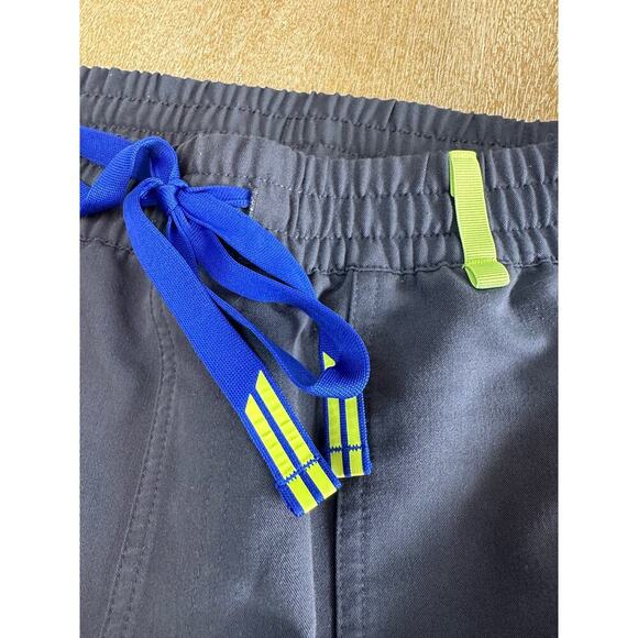 Figs Apac Performance Scrub Pants - Picture 3 of 7